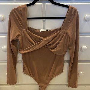 Long-sleeve Bodysuit